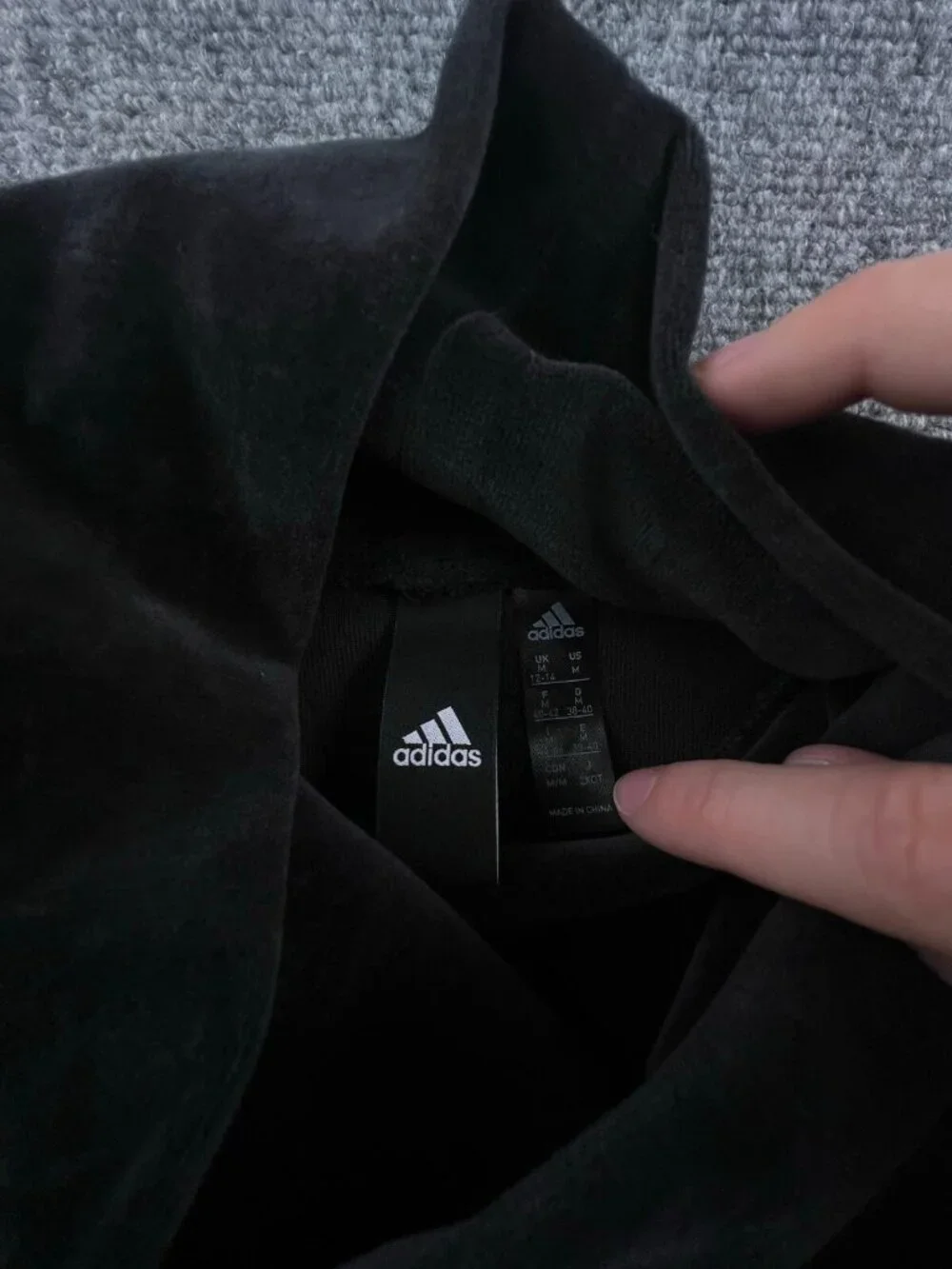 Adidas Girls Velour Pullover Medium 12-14 Black Sweatshirt Long Sleeve Turtle